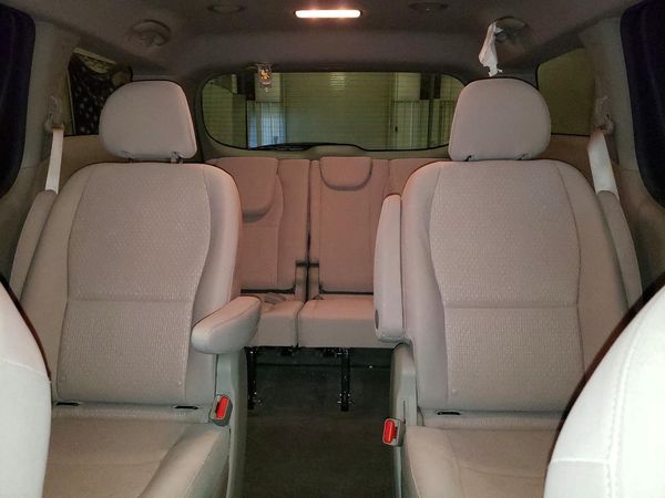 2018 KIA SEDONA L