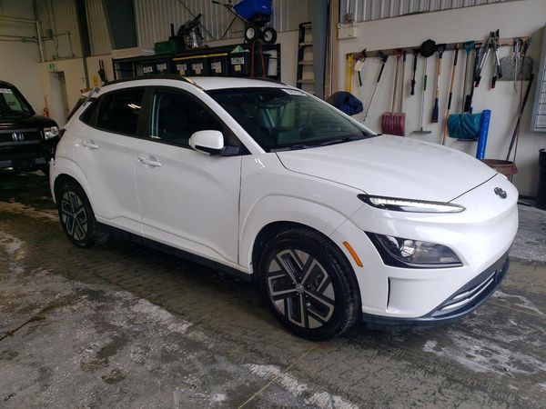 2023 HYUNDAI KONA SE