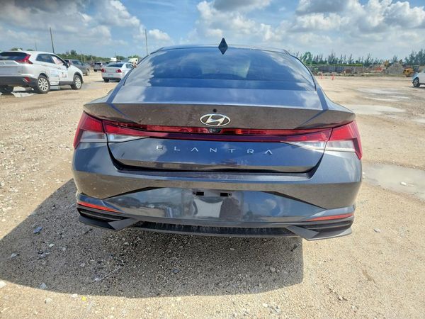 2021 HYUNDAI ELANTRA
