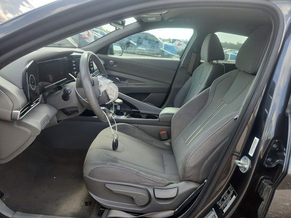 2021 HYUNDAI ELANTRA