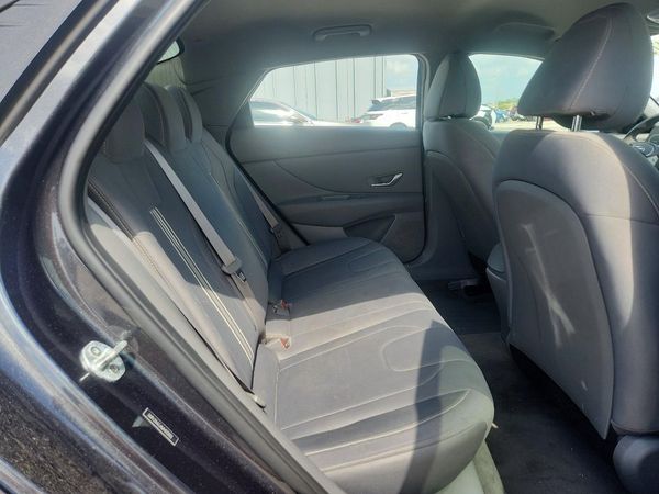 2021 HYUNDAI ELANTRA