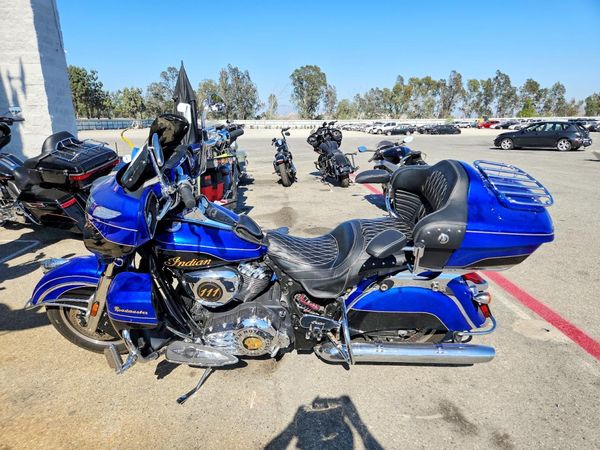 2018 INDIAN MOTORCYCLE CO. MOTORCYCLE