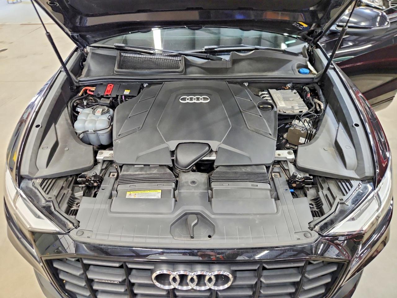 2019 AUDI Q8