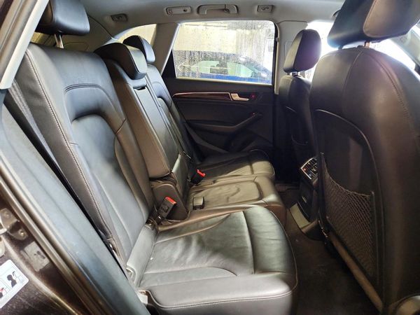 2016 AUDI Q5 quattro Premium Plus