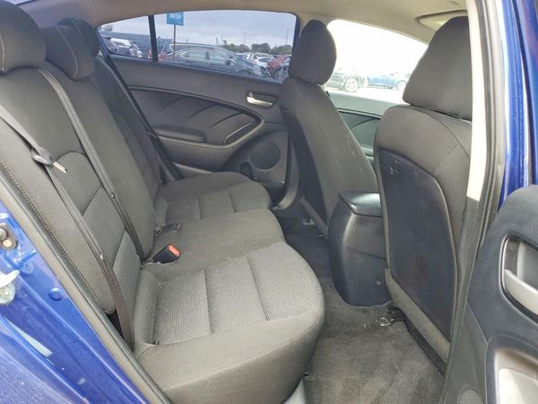 2017 KIA FORTE LX LX Base