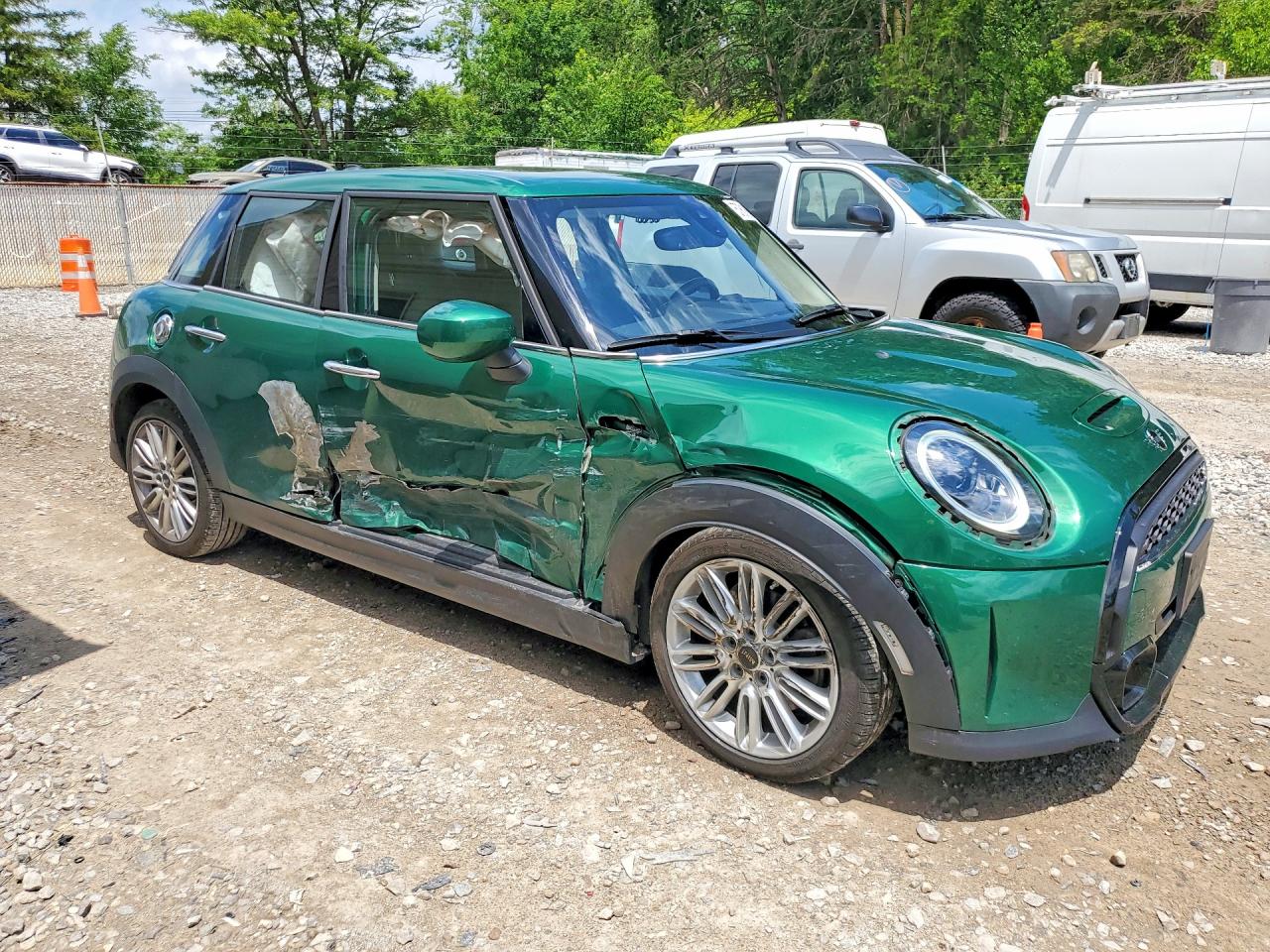 2023 MINI COOPER
