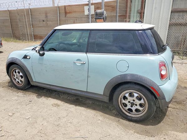2012 MINI COOPER