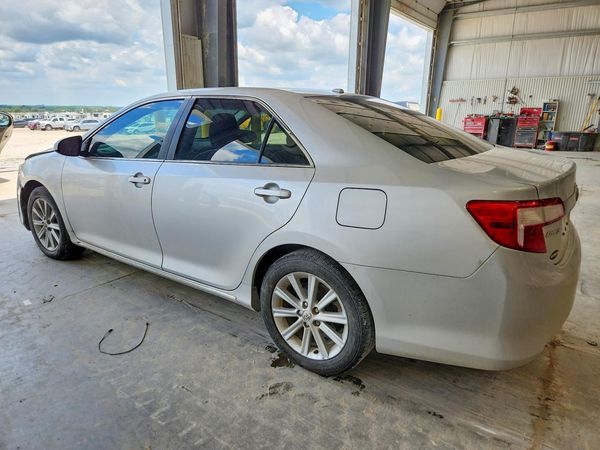 2014 TOYOTA CAMRY
