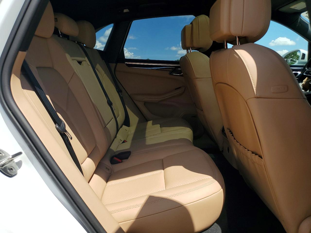 2025 PORSCHE MACAN S