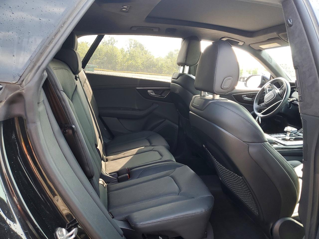 2023 AUDI Q8 S Line quattro Prestige