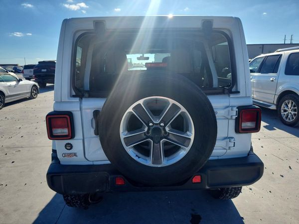 2023 JEEP WRANGLER Sahara
