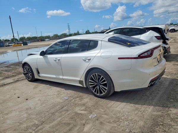 2019 KIA STINGER