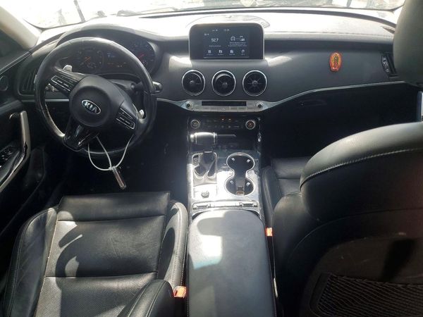 2019 KIA STINGER