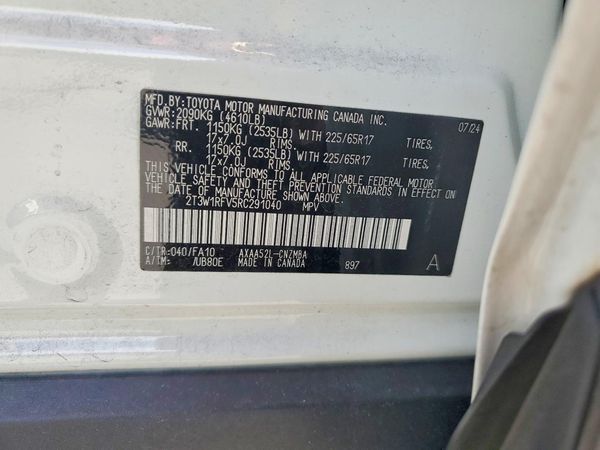 2024 TOYOTA RAV4 XLE