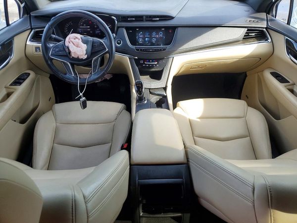 2017 CADILLAC XT5 Base