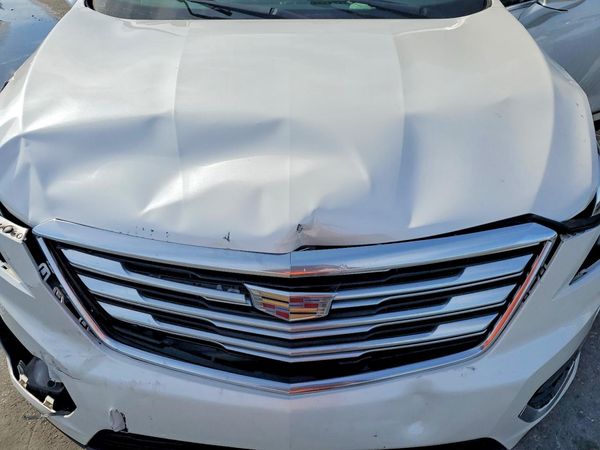 2017 CADILLAC XT5 Base