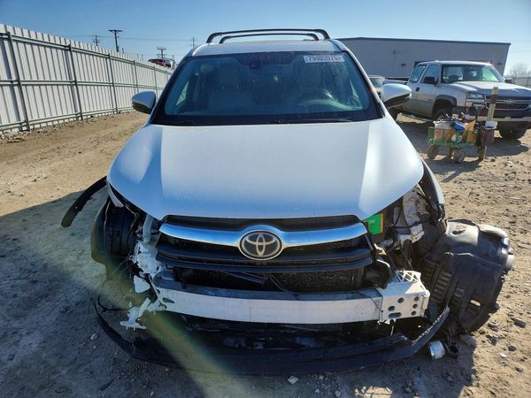 2015 TOYOTA HIGHLANDER