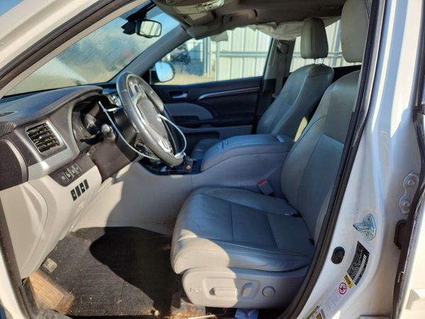 2015 TOYOTA HIGHLANDER