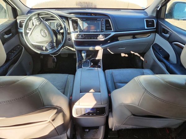 2015 TOYOTA HIGHLANDER