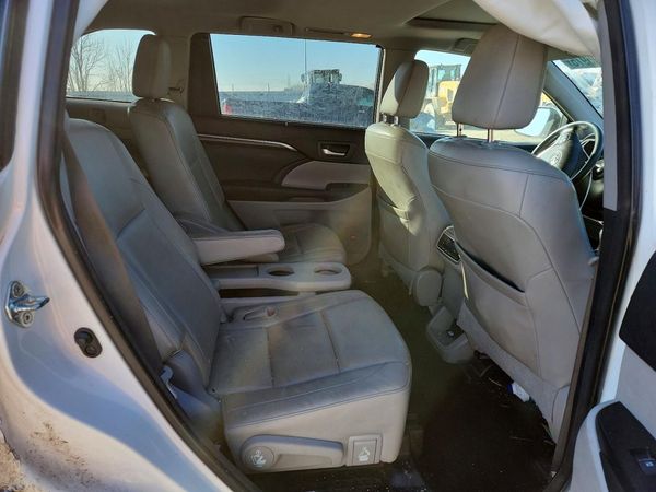 2015 TOYOTA HIGHLANDER