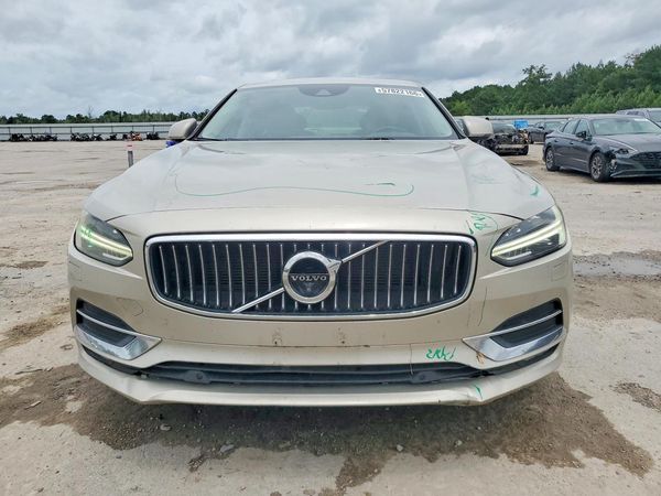 2017 VOLVO S90 Inscription