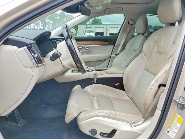 2017 VOLVO S90 Inscription