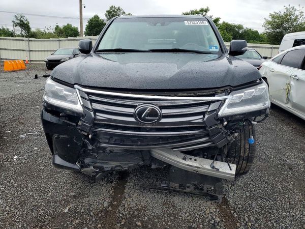 2018 LEXUS LX