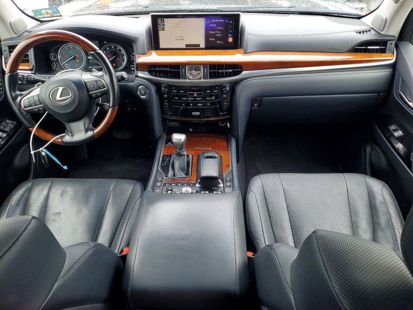 2018 LEXUS LX