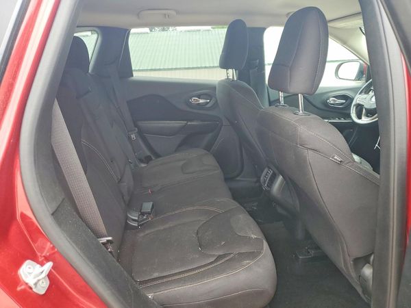 2015 JEEP CHEROKEE LATITUDE 4X4