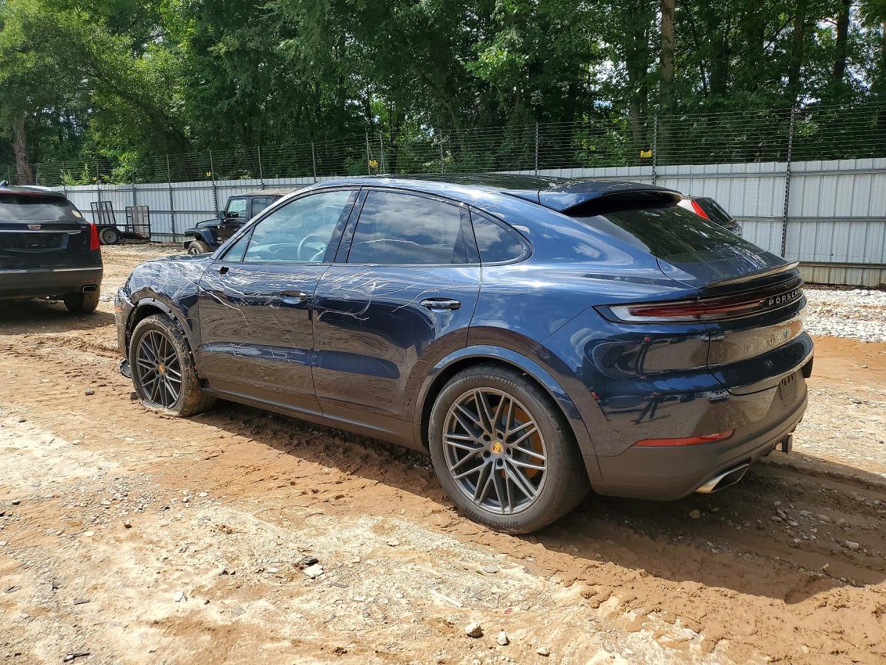 2024 PORSCHE CAYENNE Coupe