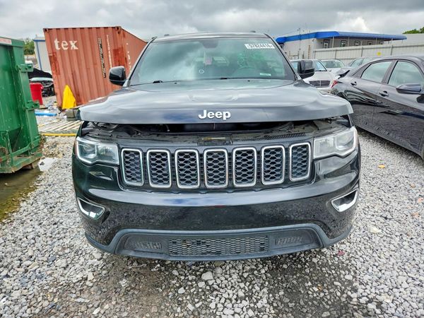 2017 JEEP GRAND CHEROKEE LAREDO 4X4
