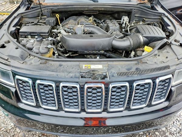 2017 JEEP GRAND CHEROKEE LAREDO 4X4