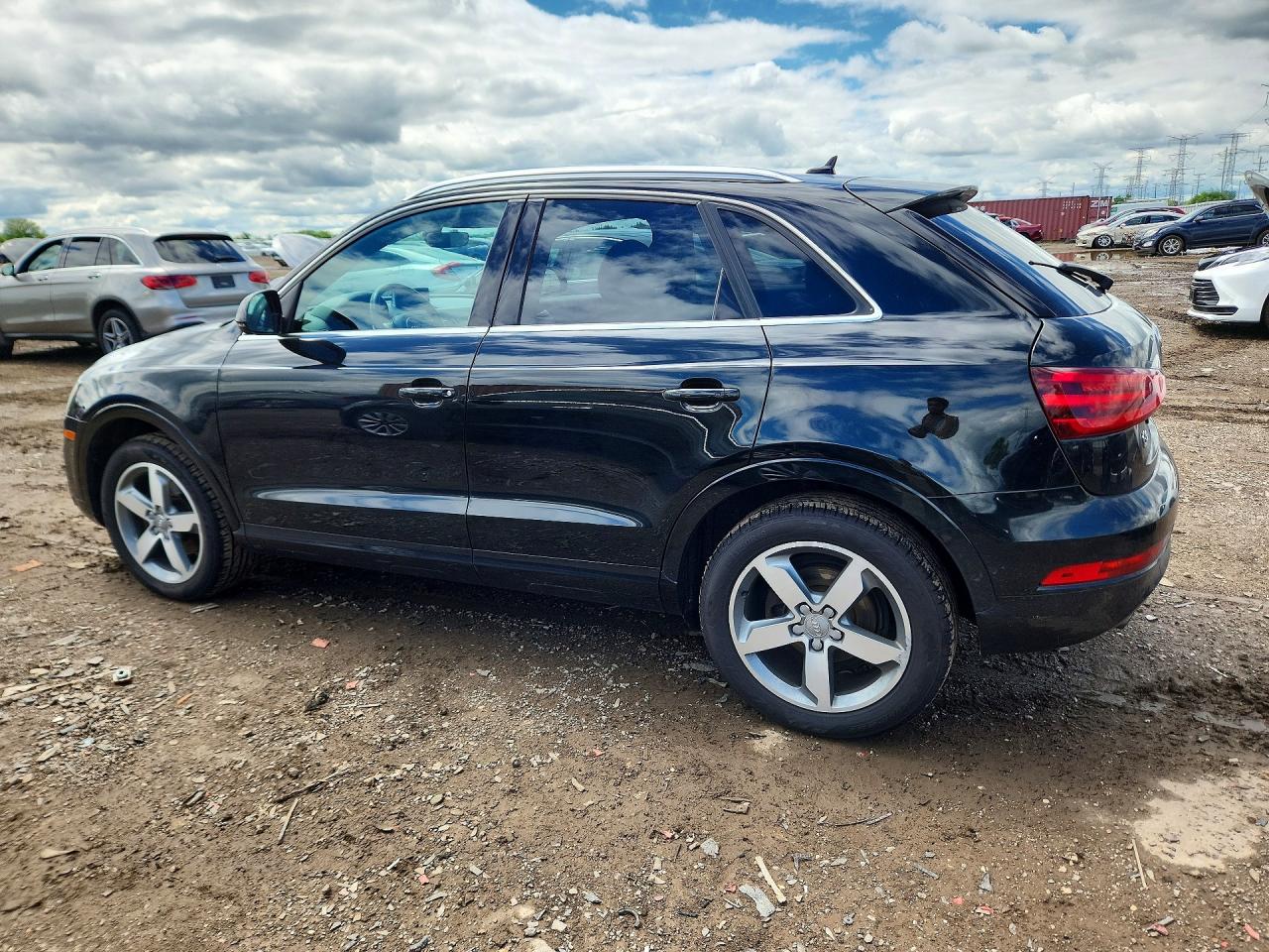 2015 AUDI Q3 quattro Premium Plus
