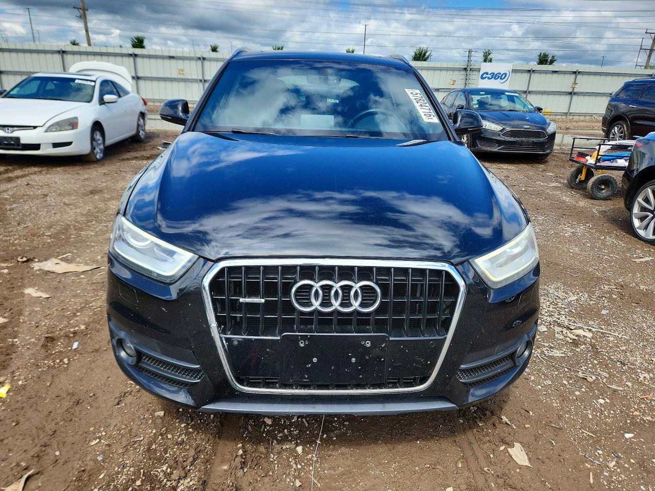 2015 AUDI Q3 quattro Premium Plus