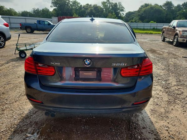 2015 BMW 328 xDrive SA