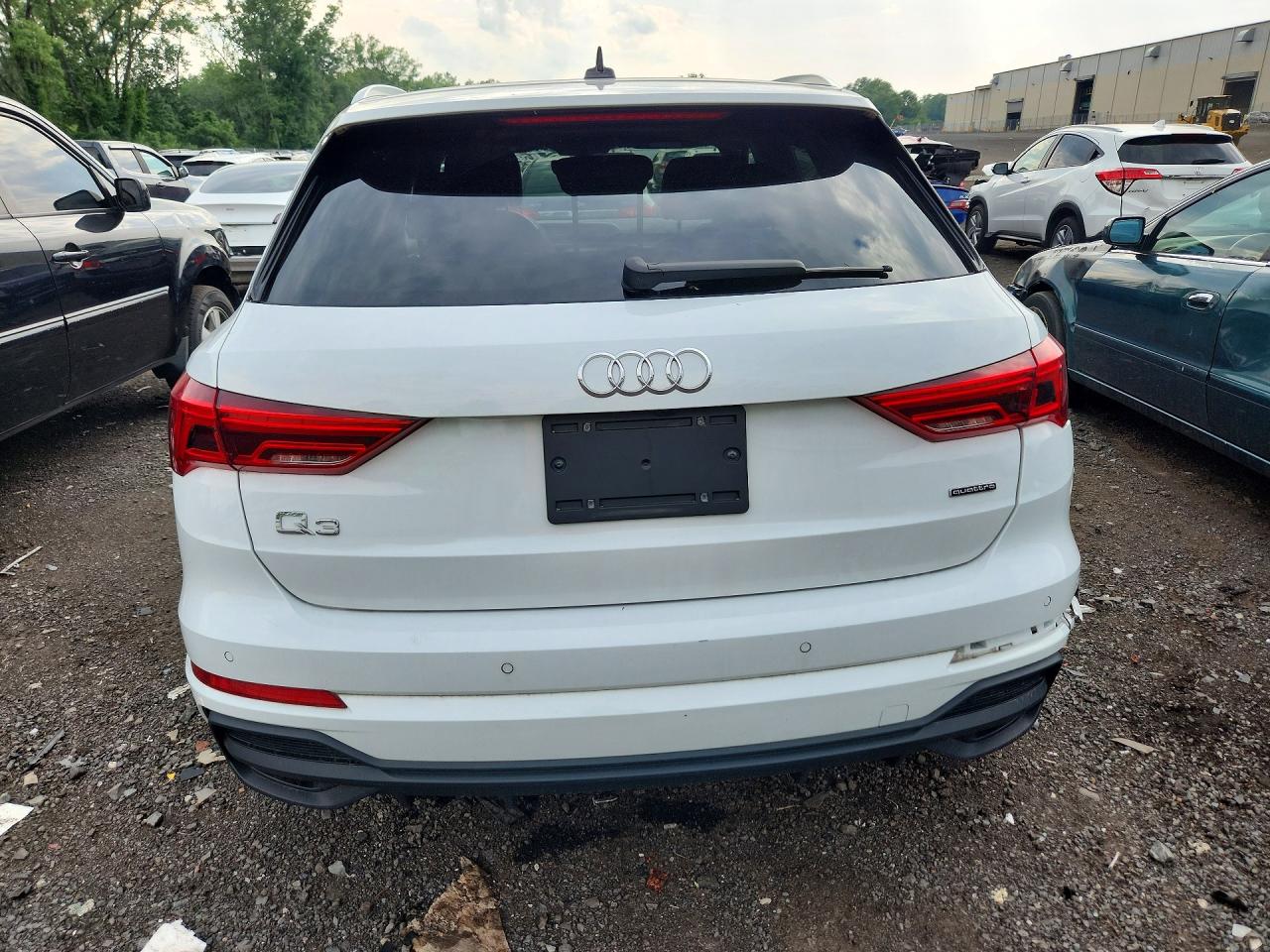 2024 AUDI Q3 S Line quattro Premium