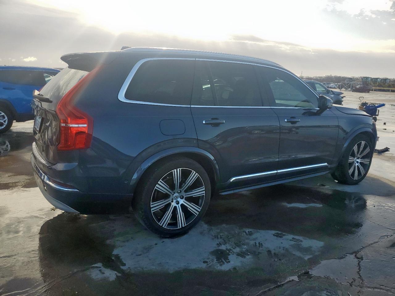 2022 VOLVO XC90 Inscription
