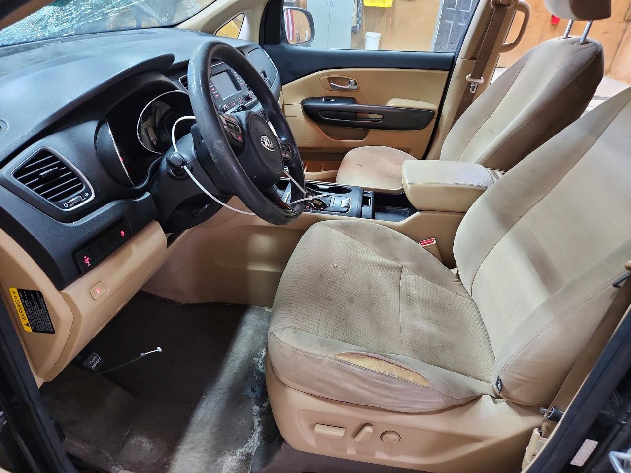 2018 KIA SEDONA LX