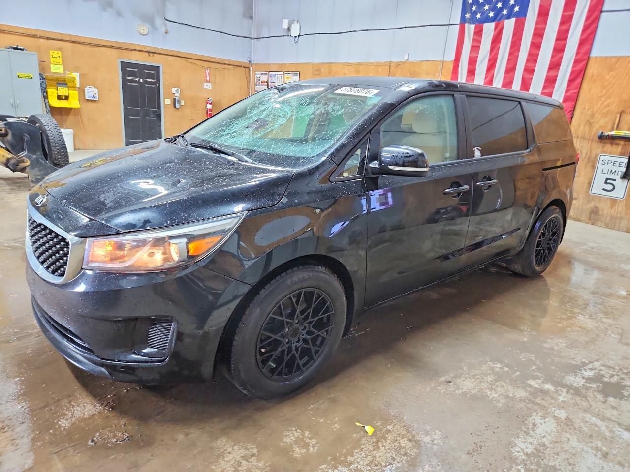 2018 KIA SEDONA LX