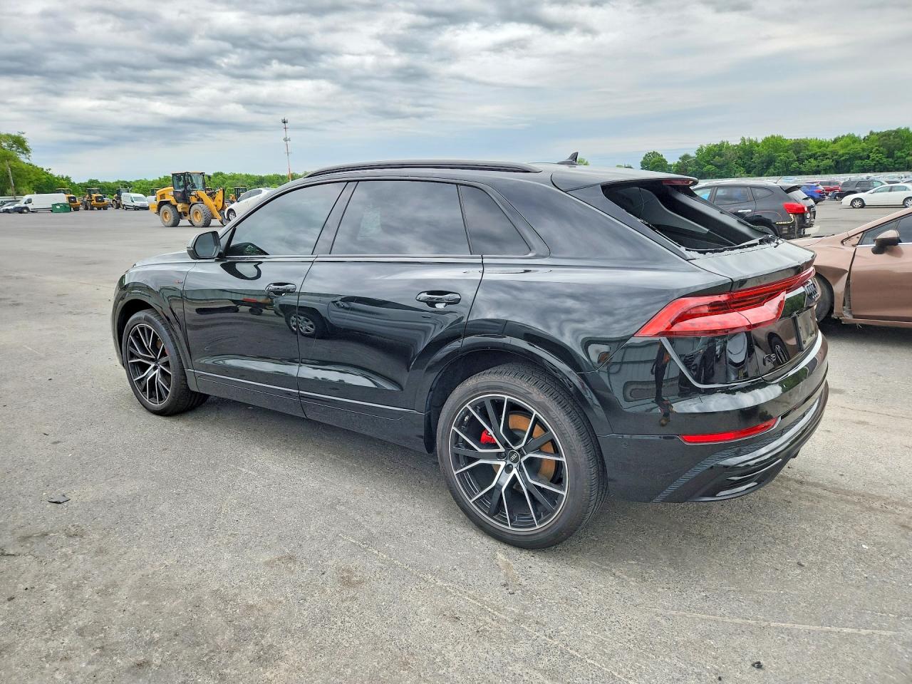 2022 AUDI Q8