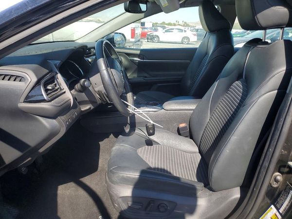 2020 TOYOTA CAMRY