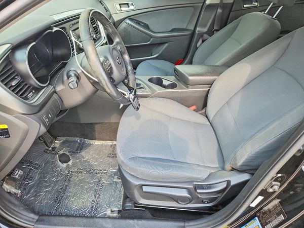 2016 KIA OPTIMA GL - Middle-low