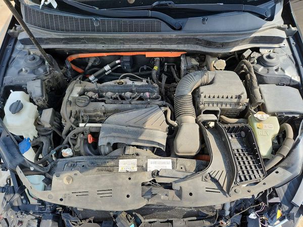 2016 KIA OPTIMA GL - Middle-low