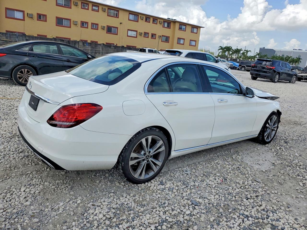 2020 MERCEDES-BENZ C C300