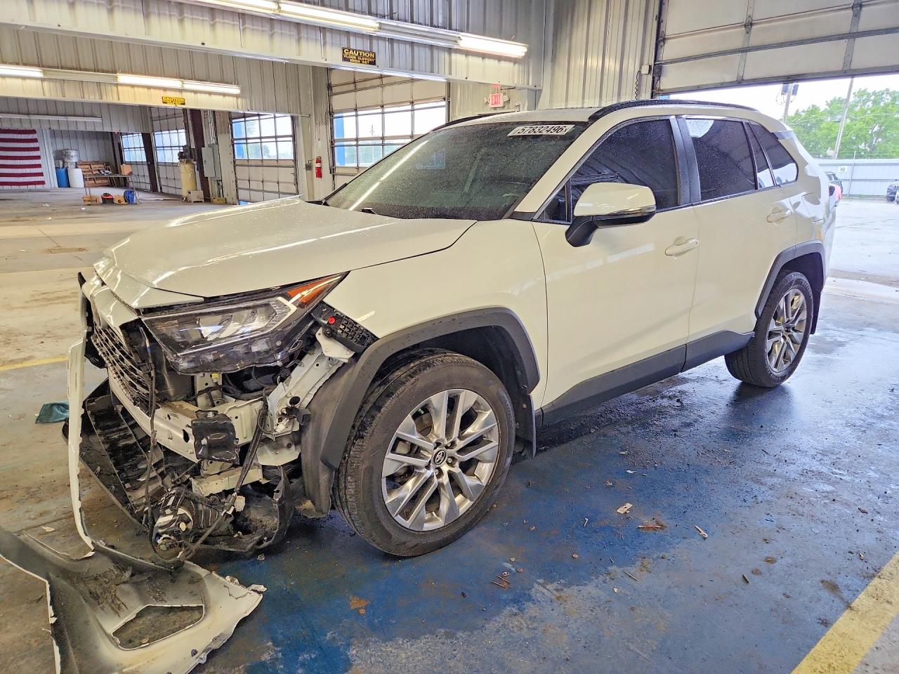 2019 TOYOTA RAV4 XLE Premium