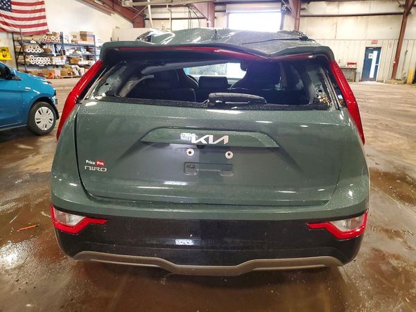 2023 KIA NIRO Wind