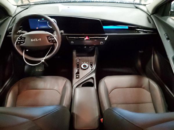 2023 KIA NIRO Wind
