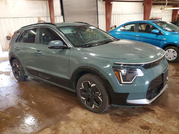 2023 KIA NIRO Wind