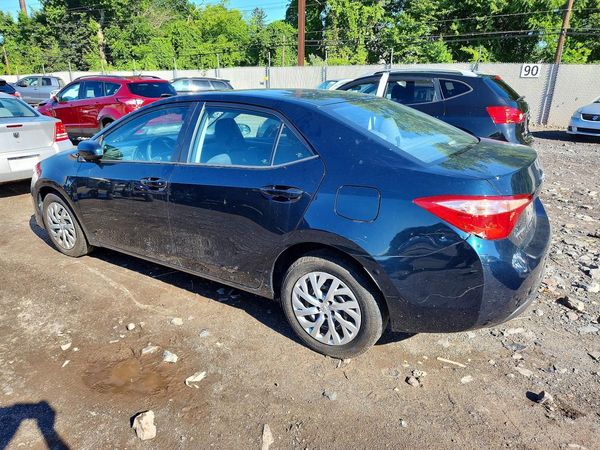 2017 TOYOTA COROLLA