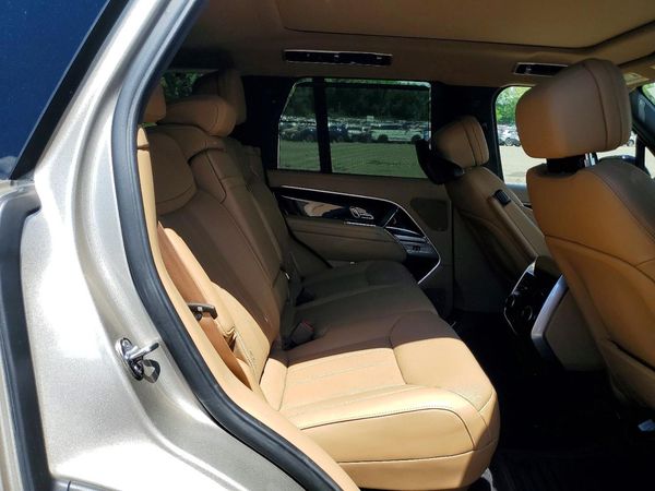 2025 LAND ROVER RANGE ROVER SE